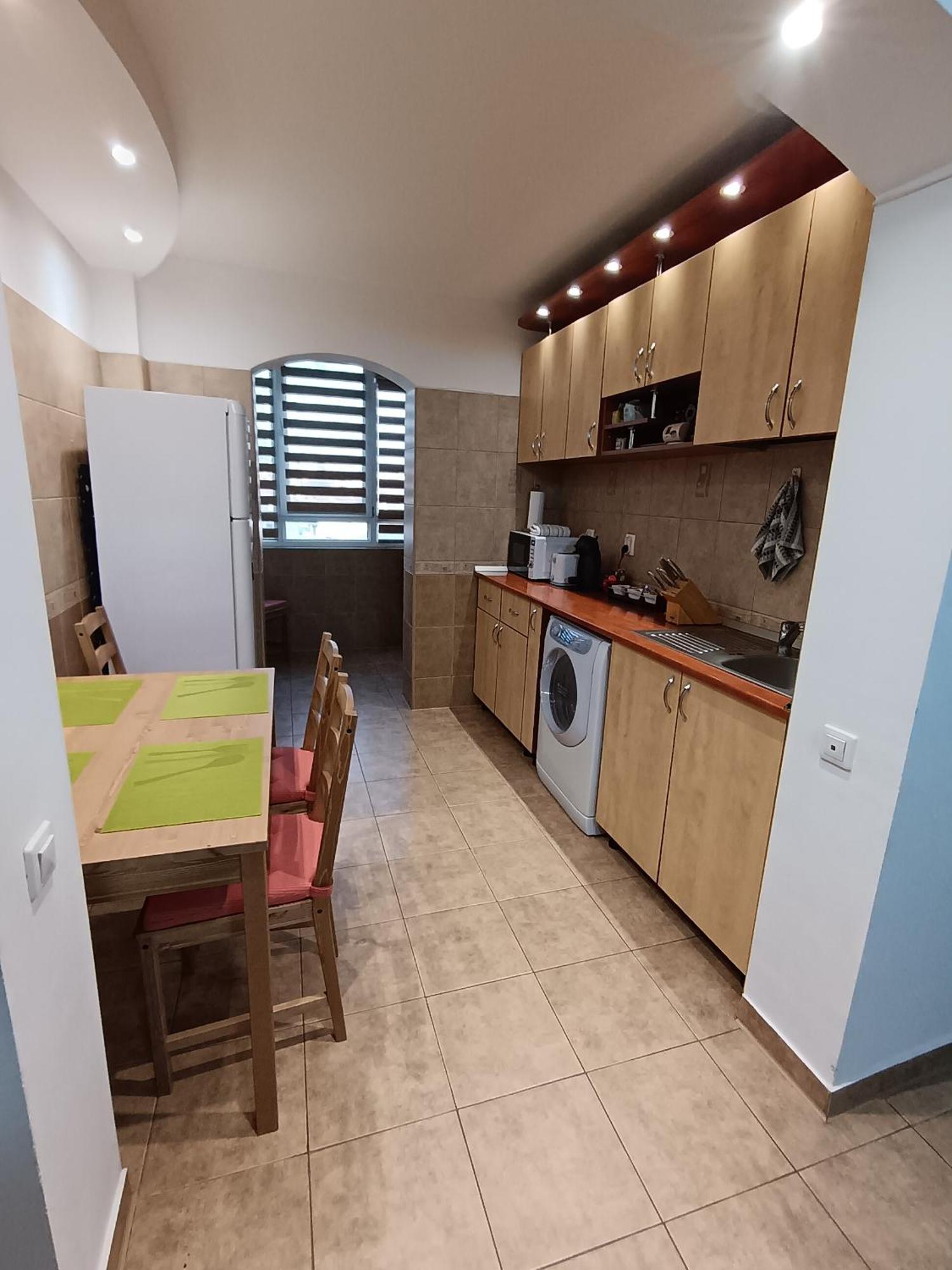 Adrian Home 3 Rooms Apartment Ploiesti Exterior photo