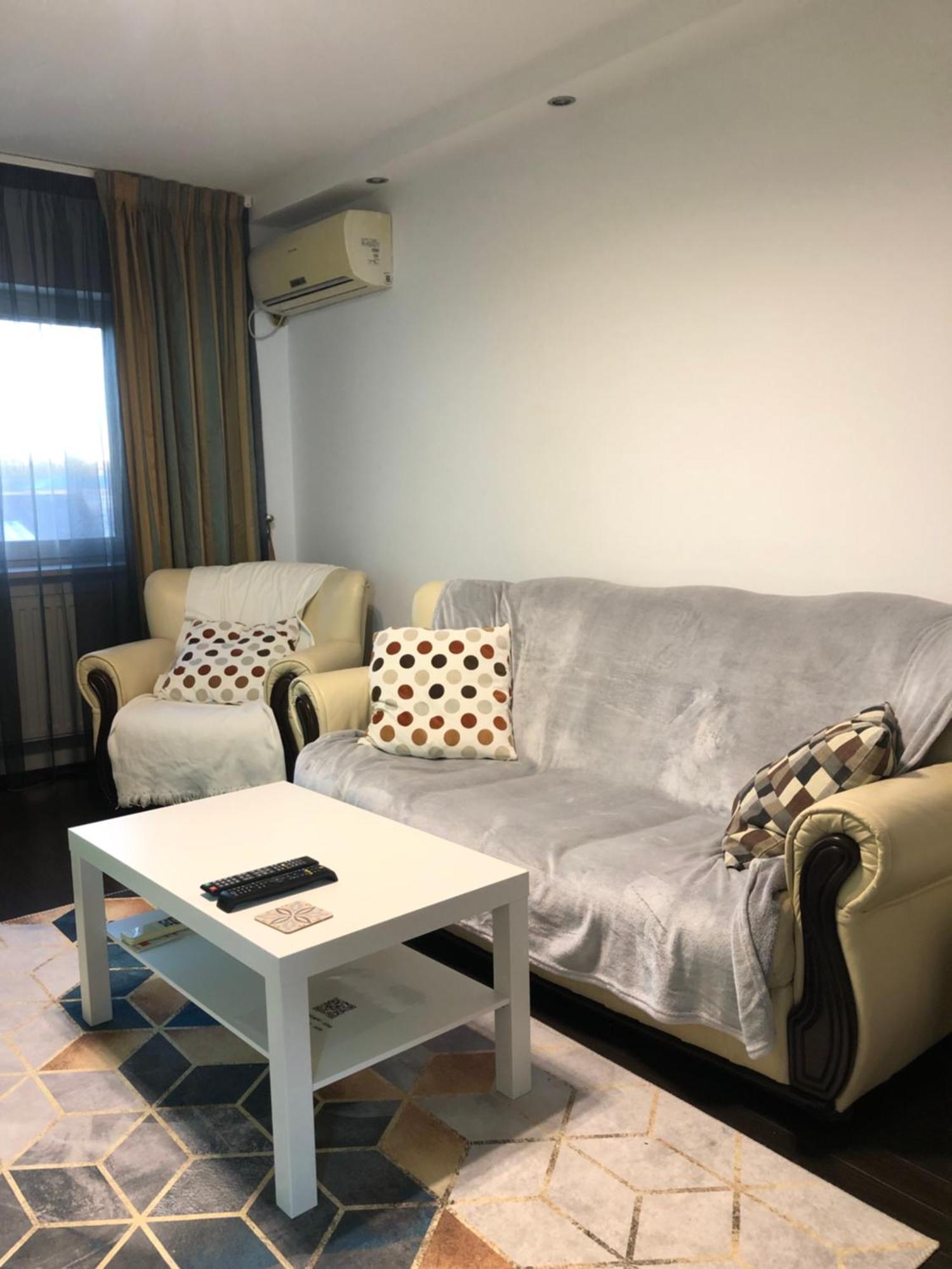 Adrian Home 3 Rooms Apartment Ploiesti Exterior photo